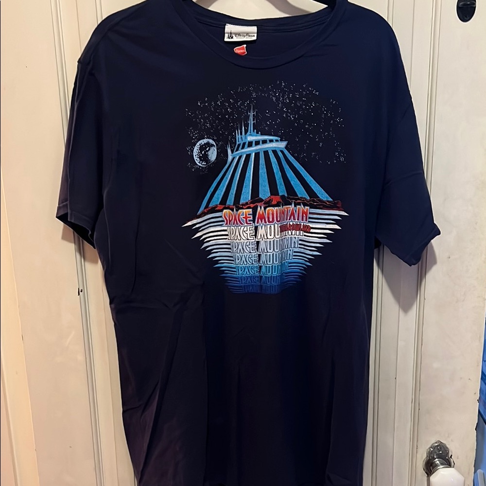 Disneyland Space Mountain Graphic T-Shirt - Picture 1 of 4